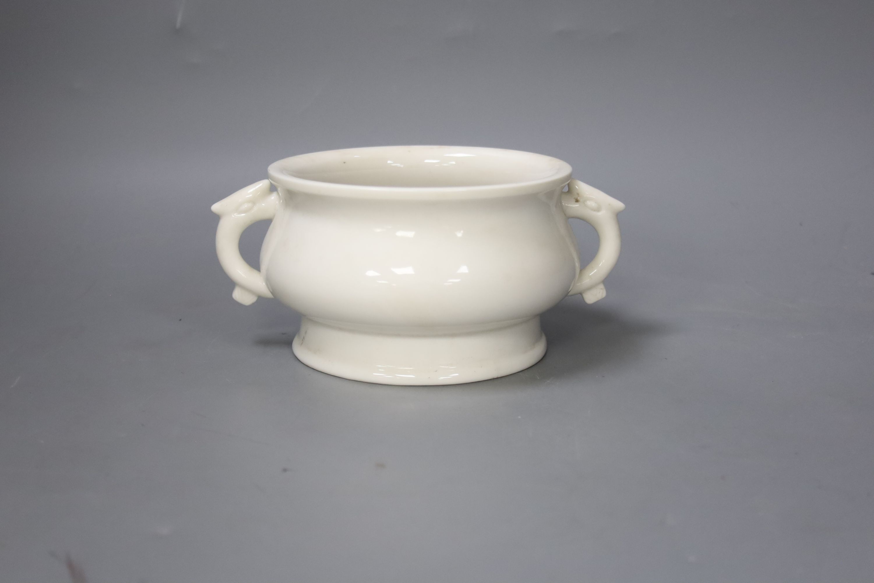 A Chinese blanc de chine censer 17cm